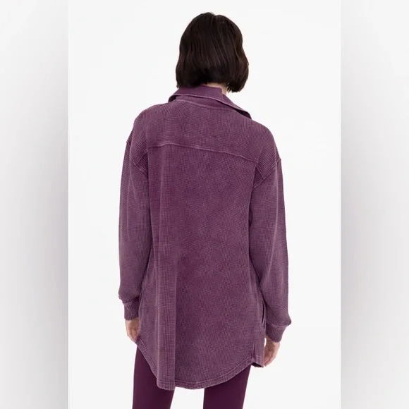 Waffle knit mineral wash shacket - Picture 2 of 2